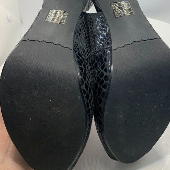 Moda Spana 4" Peep Toe Sling Back Alligator Print Heel - Picture 8 of 9